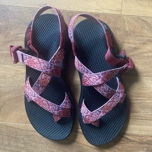 Chacos Size 8